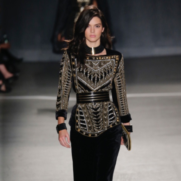 The Sirens of Fashion Applaud Your Taste - Picture 1 of 1